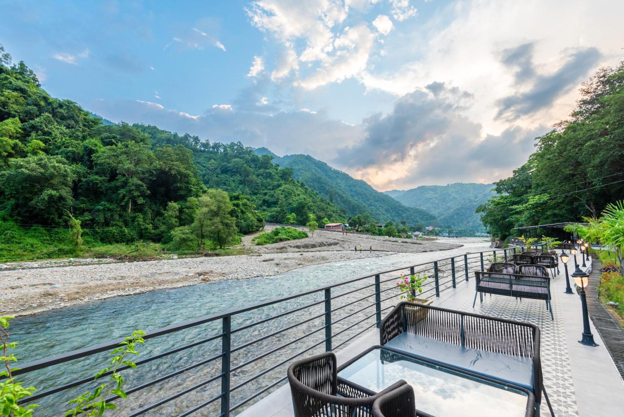 Dls Divine River Resort And Spa, Rishīkesh Zewnętrze zdjęcie