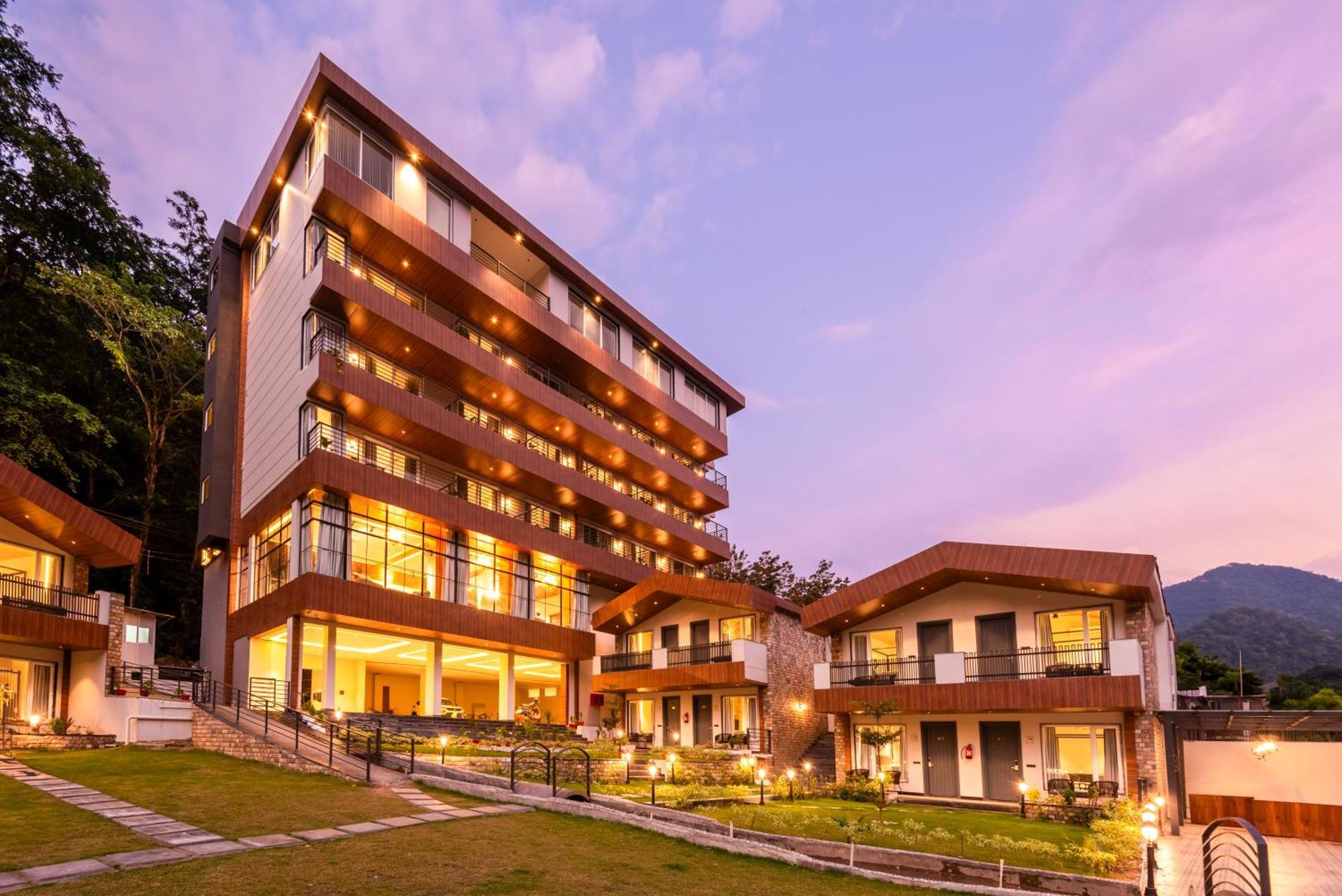 Dls Divine River Resort And Spa, Rishīkesh Zewnętrze zdjęcie