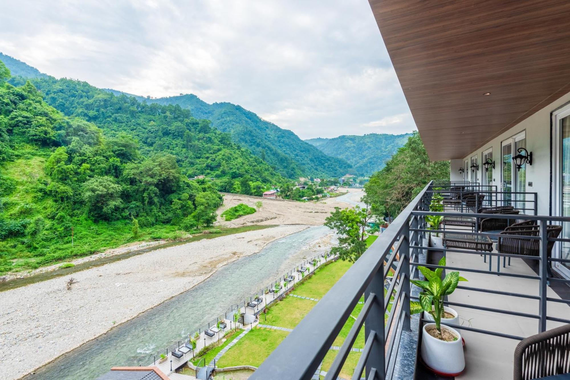 Dls Divine River Resort And Spa, Rishīkesh Zewnętrze zdjęcie