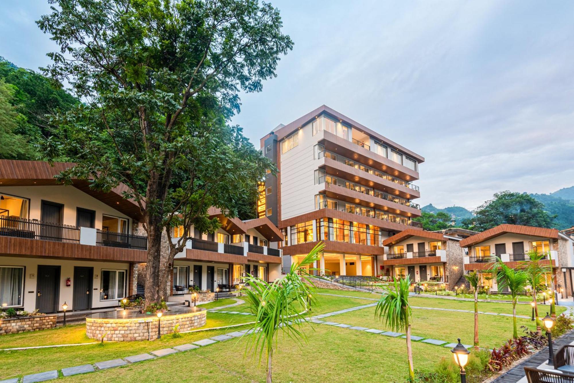 Dls Divine River Resort And Spa, Rishīkesh Zewnętrze zdjęcie