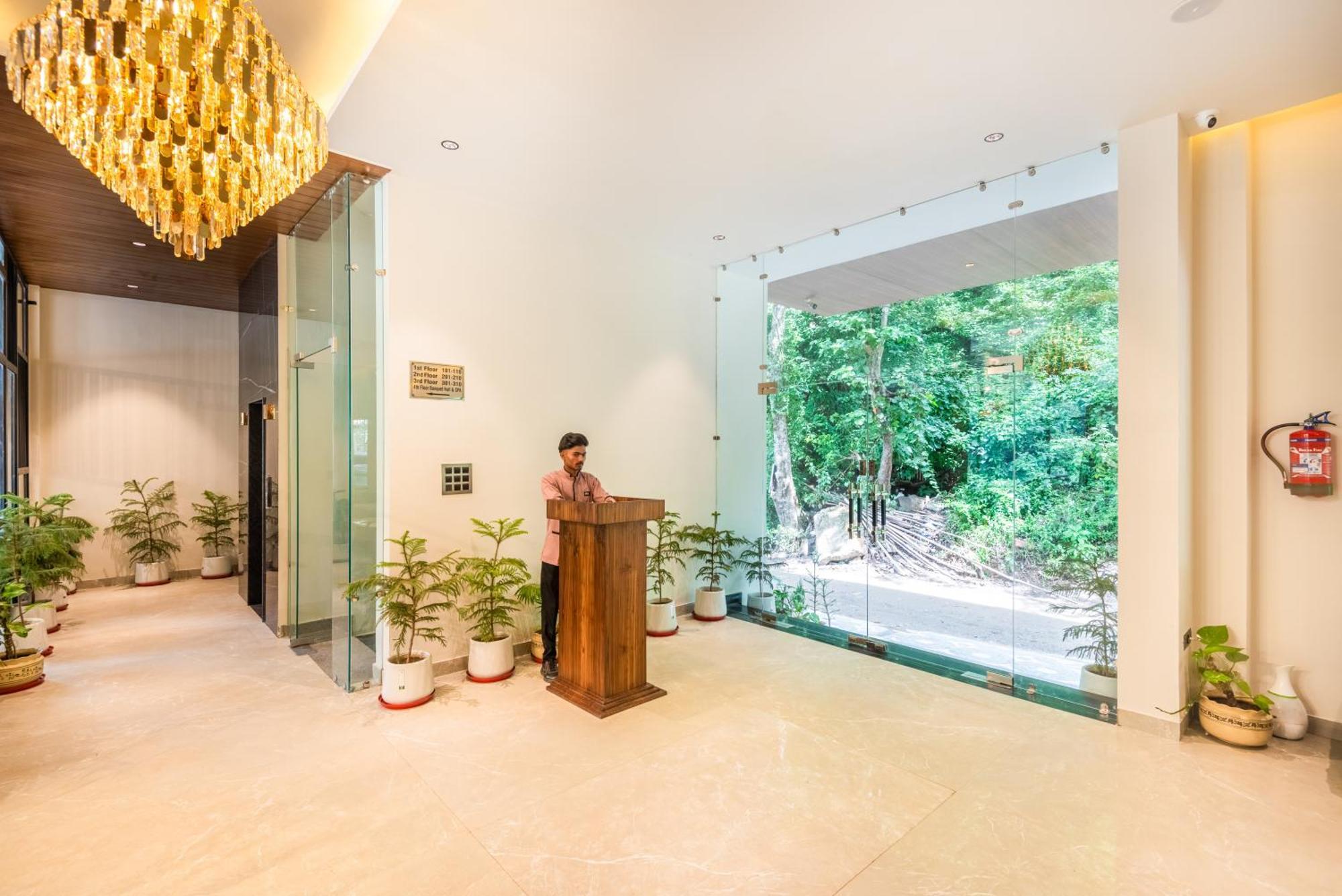 Dls Divine River Resort And Spa, Rishīkesh Zewnętrze zdjęcie